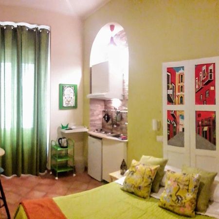 Le Stanze Di Angela Bed & Breakfast Naples Exterior photo