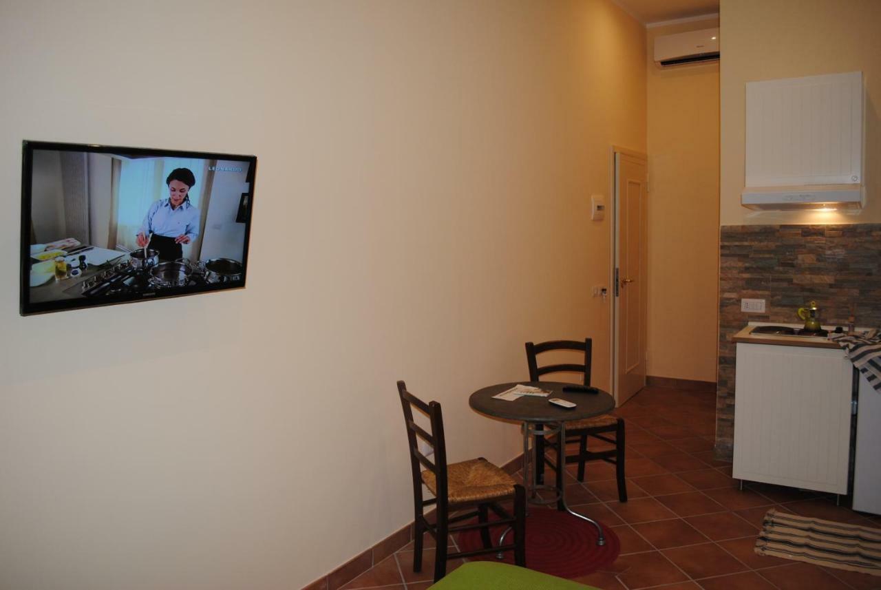 Le Stanze Di Angela Bed & Breakfast Naples Exterior photo